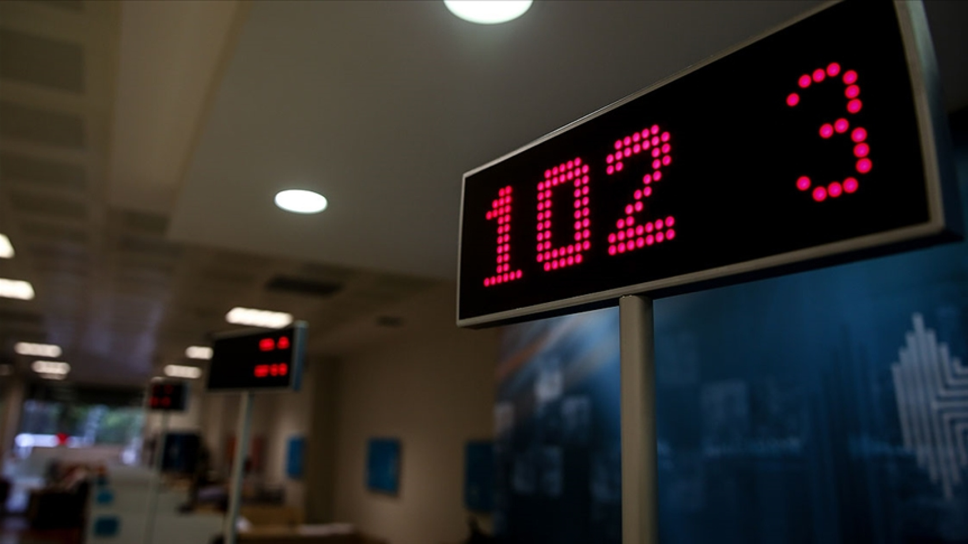 Arefe günü bankalar açık mı? 19 Mart arefe günü bankalar saat kaça kadar açık? 19 Mart 2026 bankalar çalışıyor mu?