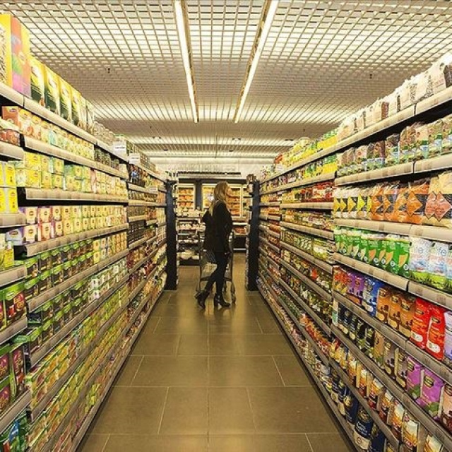 Arefe günü BİM marketler açık mı?