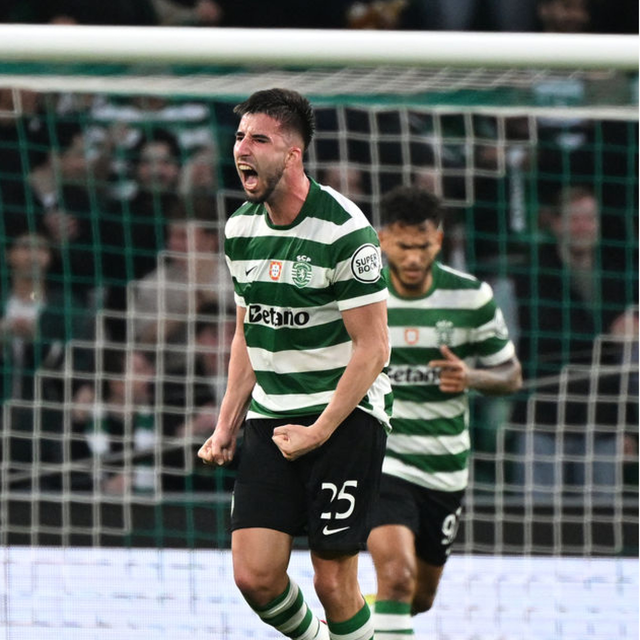 Sporting mucizeyi gerçekleştirdi: Çeyrek finale kaldı!