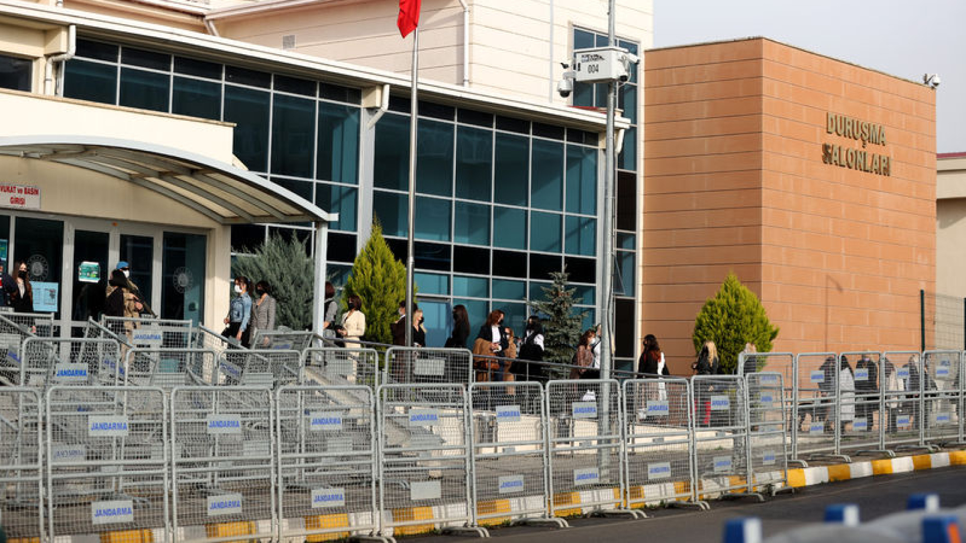 İBB Yolsuzluk Davasında 7. Duruşma: İmamoğlu ve 406 Sanık Hakim Karşısında