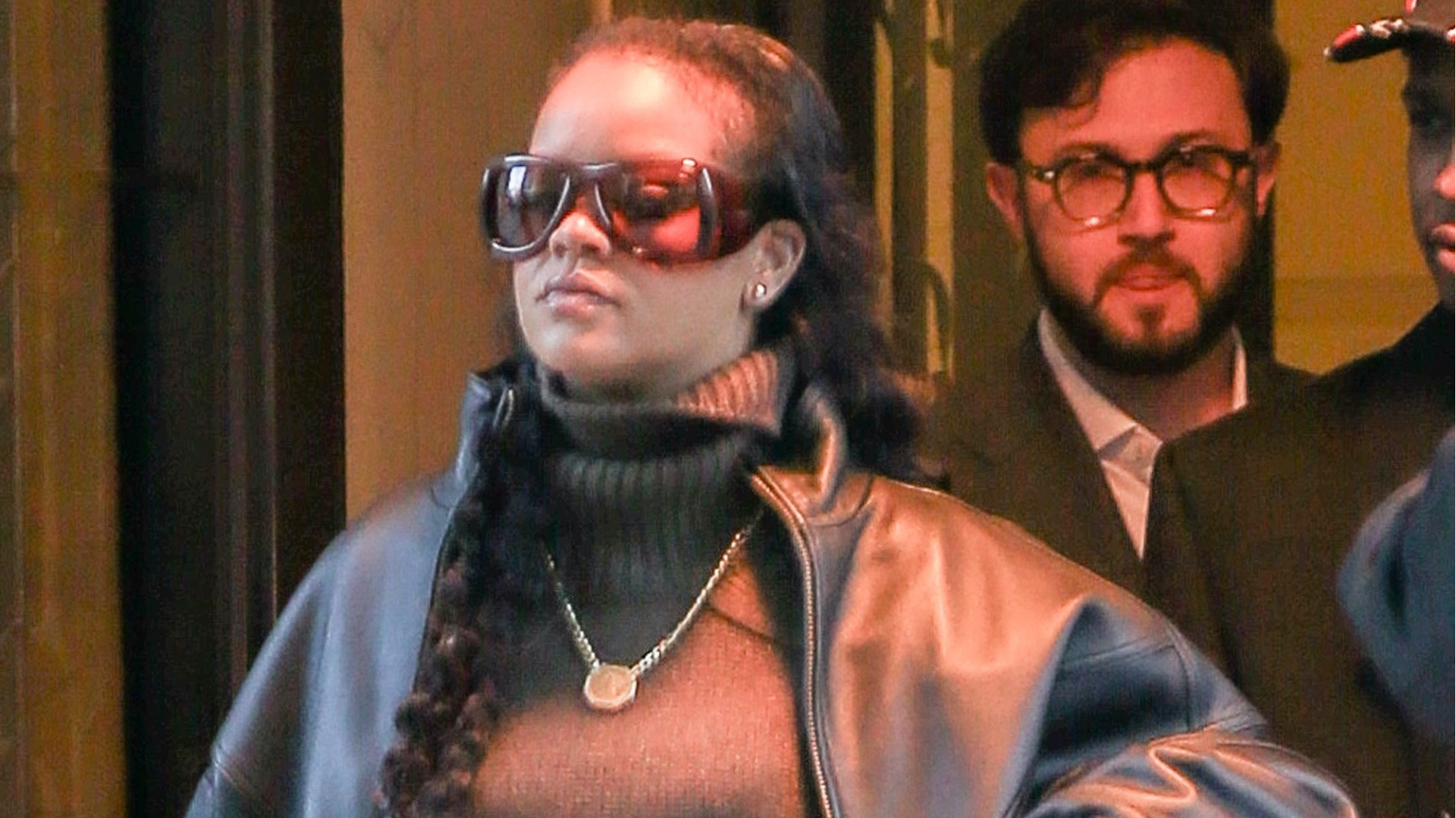 Rihanna, Evine Düzenlenen Silahlı Saldırı Sonrası Güvenlik Önlemlerini Artırdı
