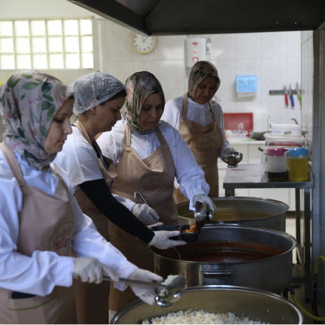 Hatay'daki lokanta depremzede kadınlara gelir kaynağı oldu