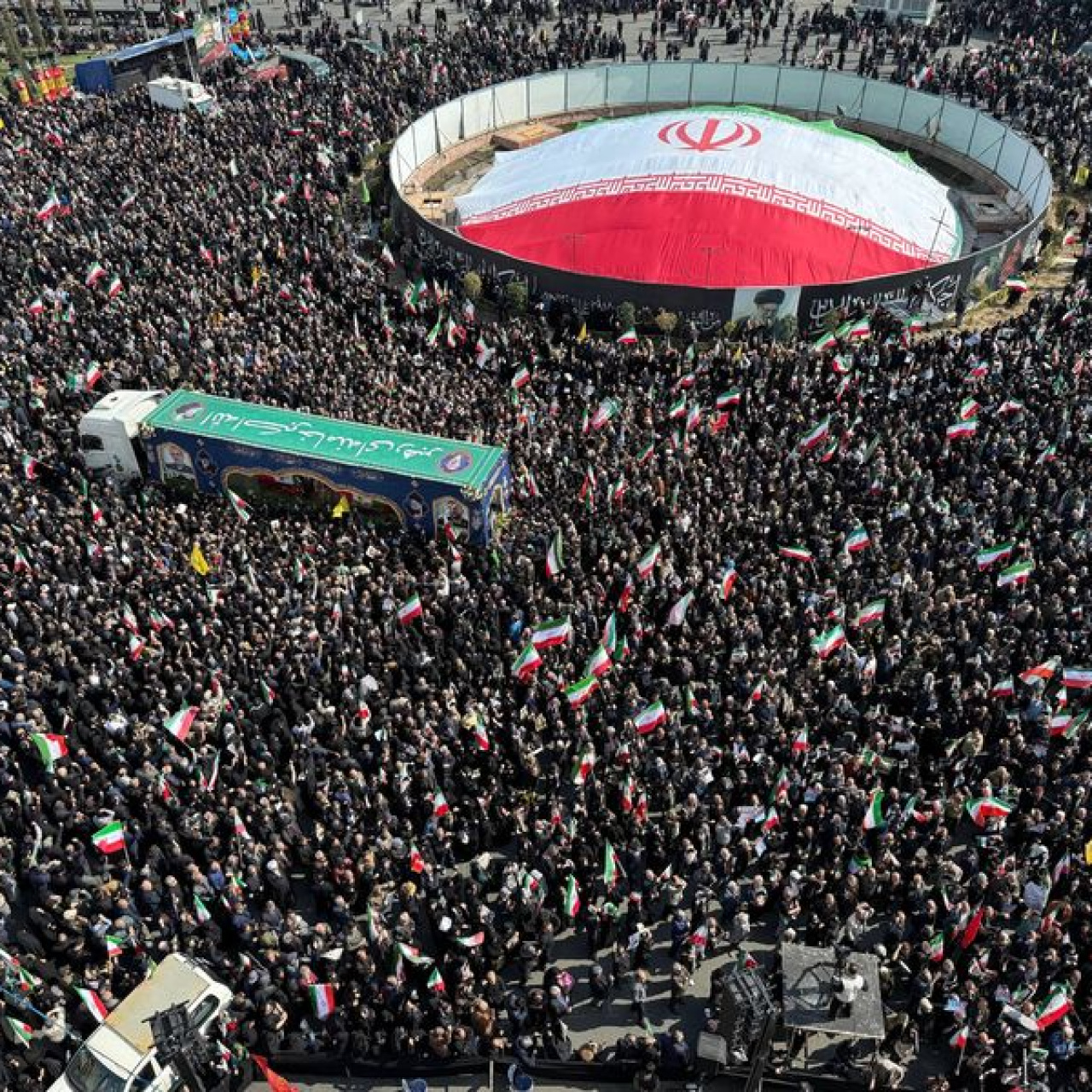 İran'da Laricani için cenaze töreni düzenlendi