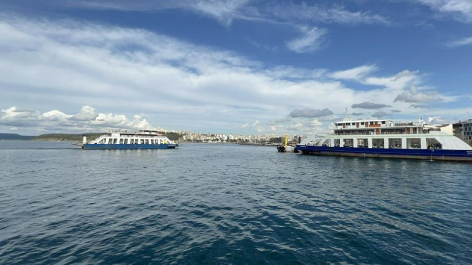 Feribot seferlerine fırtına engeli