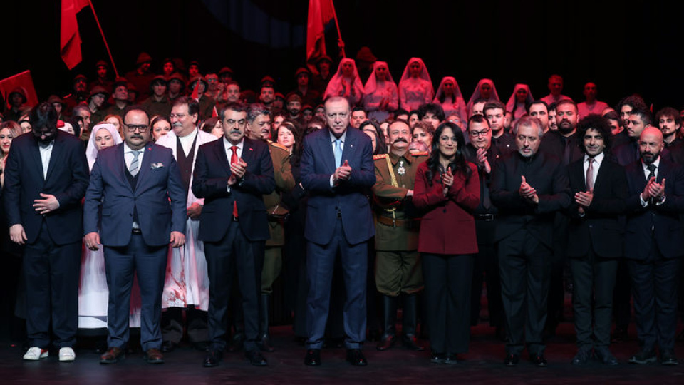 'Şüheda 1915' tiyatro oyunu sahnelendi