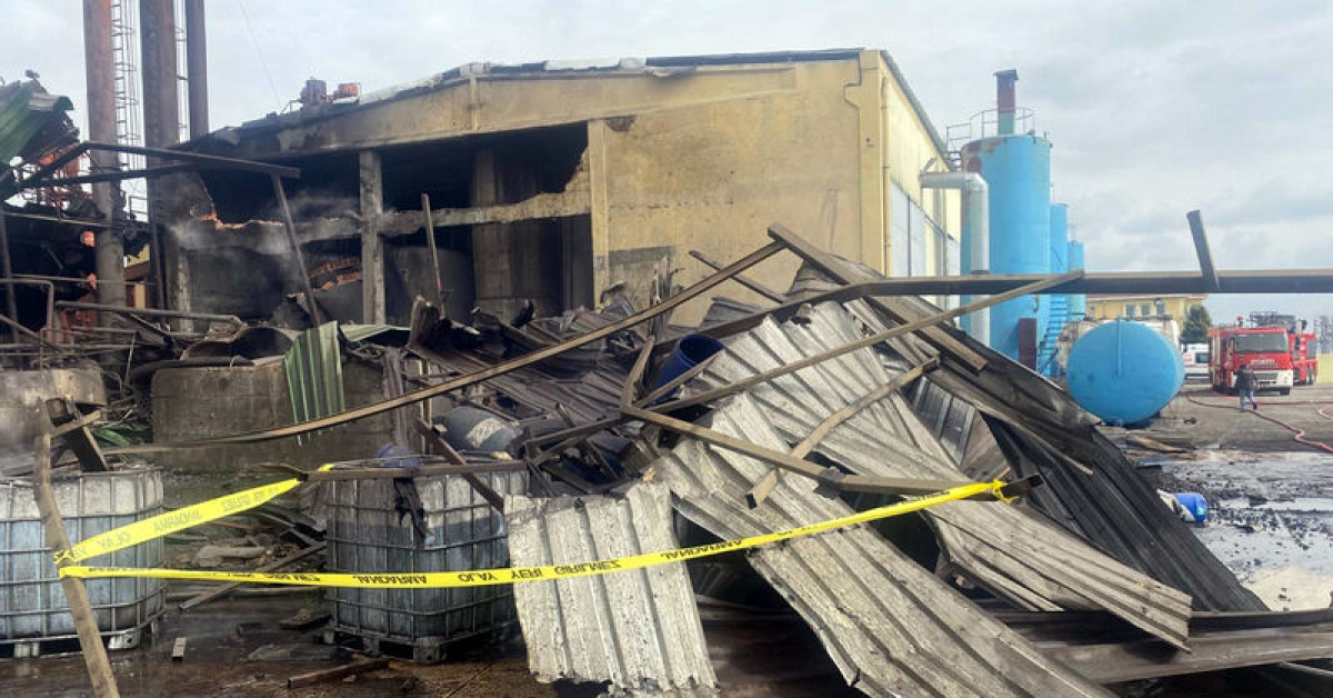 Hayrabolu'dakemik tozu fabrikası patlama! Ölü veyaralı var