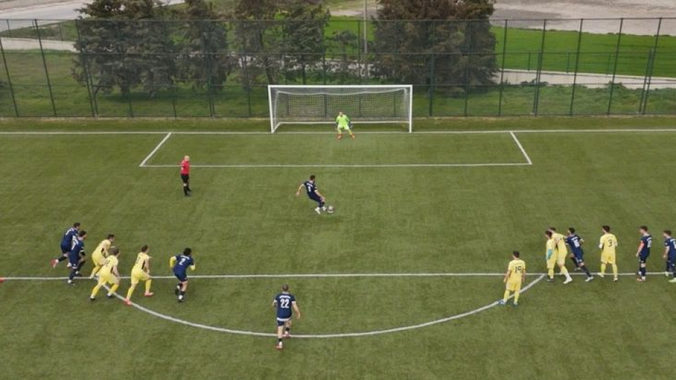 Penaltı için 226 km yol gittiler!