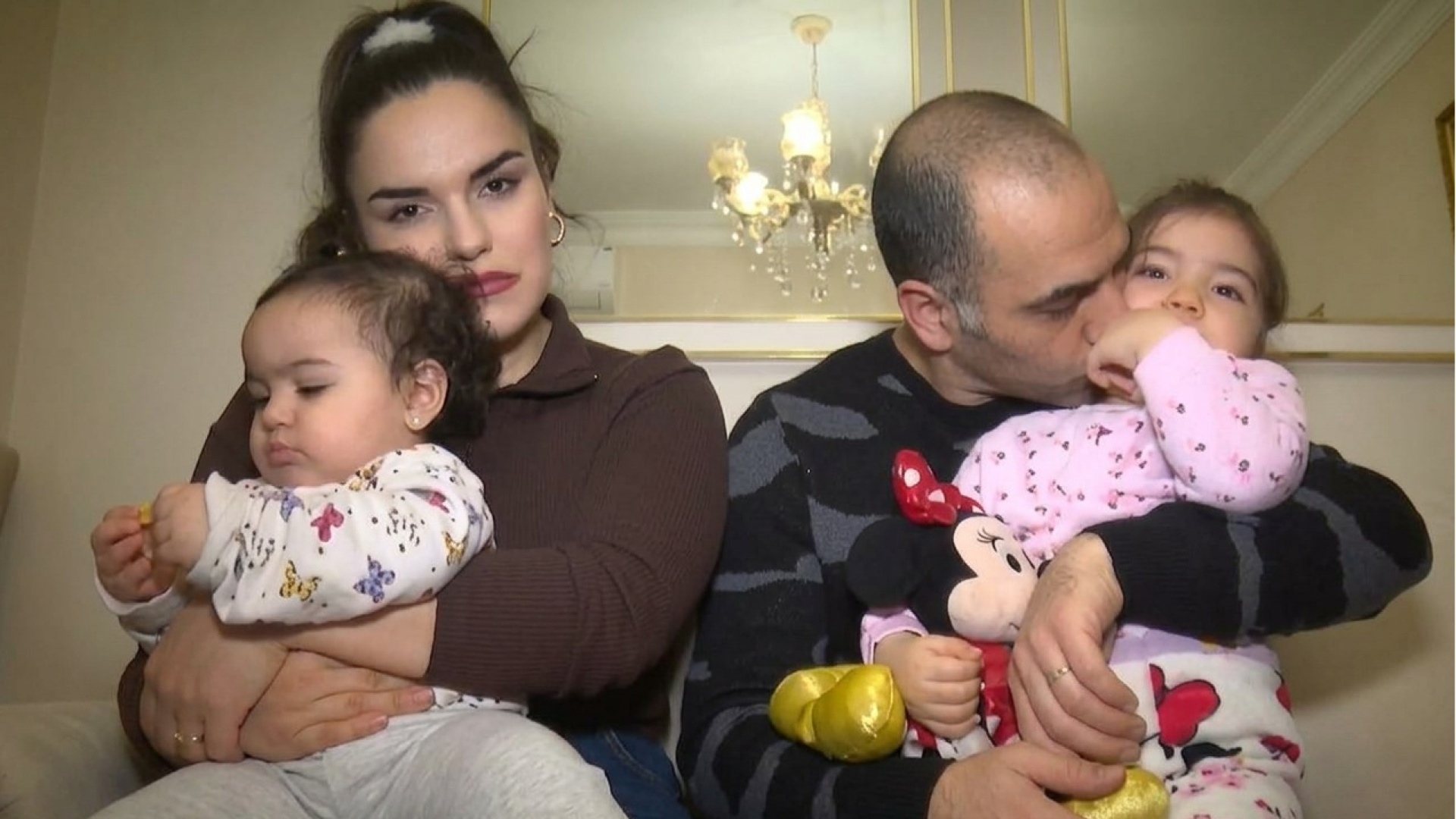 Lokantanın tavanı çökünce yemek yiyen aile ölümden döndü