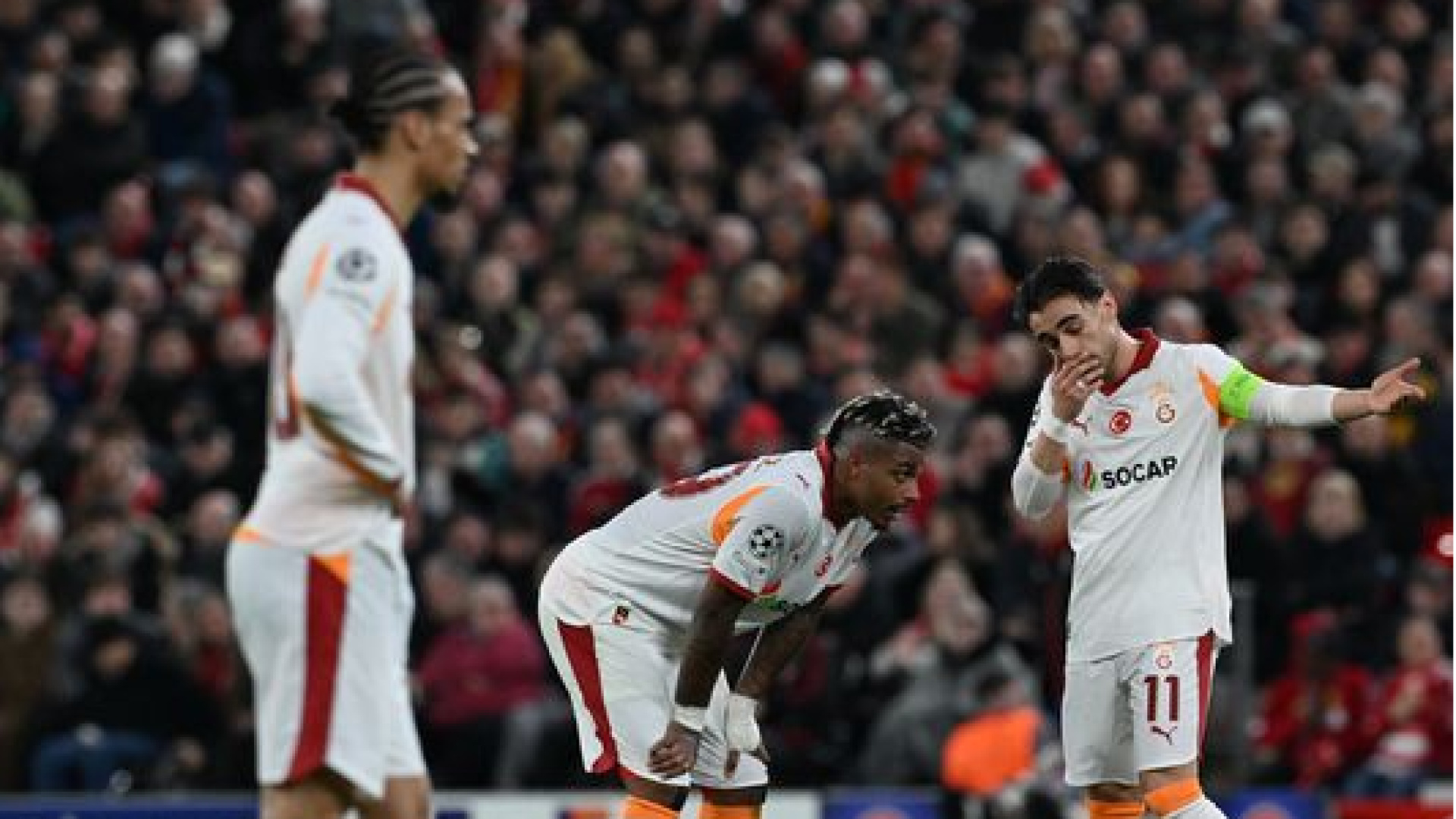 Galatasaray, Liverpool'a 4-0 Yenilerek Şampiyonlar Ligi'ne Veda Etti