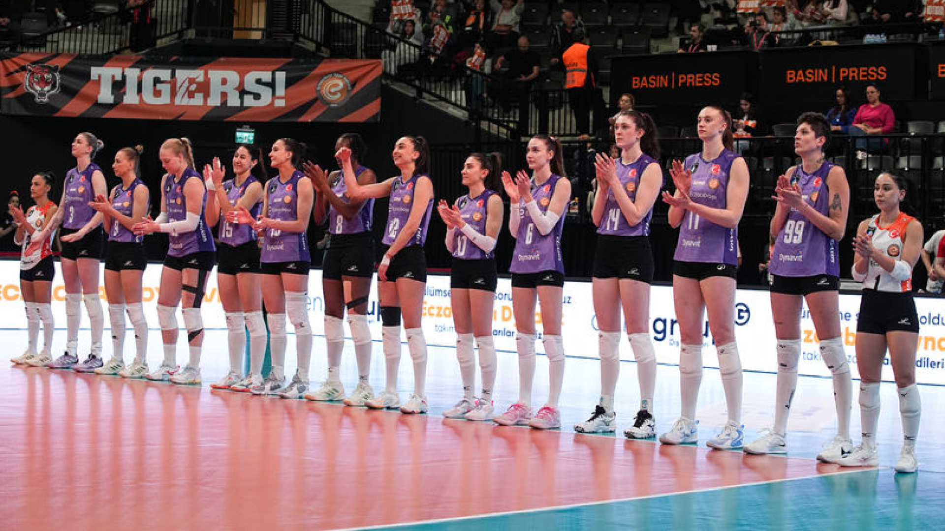 Eczacıbaşı Dynavit, CEV Şampiyonlar Ligi'nde Dörtlü Final'e Yükseldi