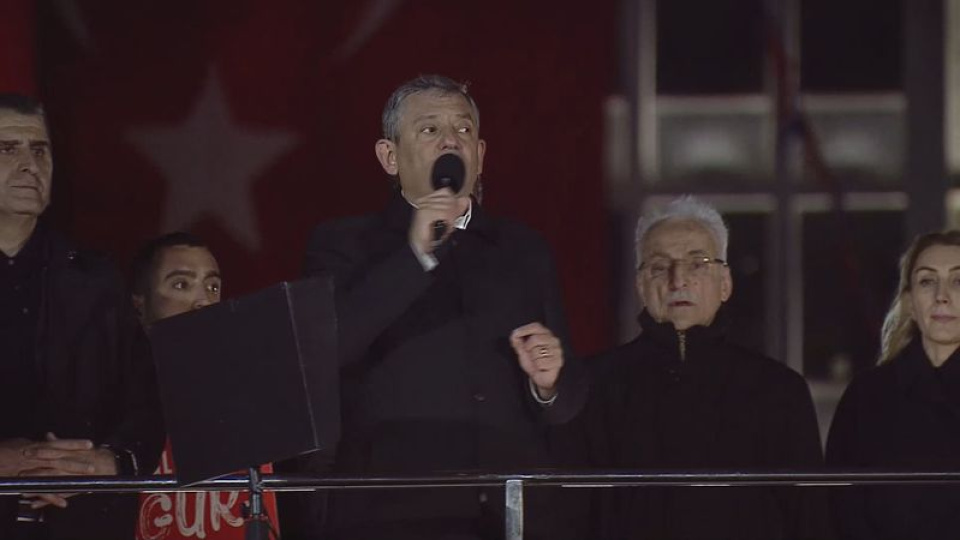 Özgür Özel, Saraçhane'de konuştu