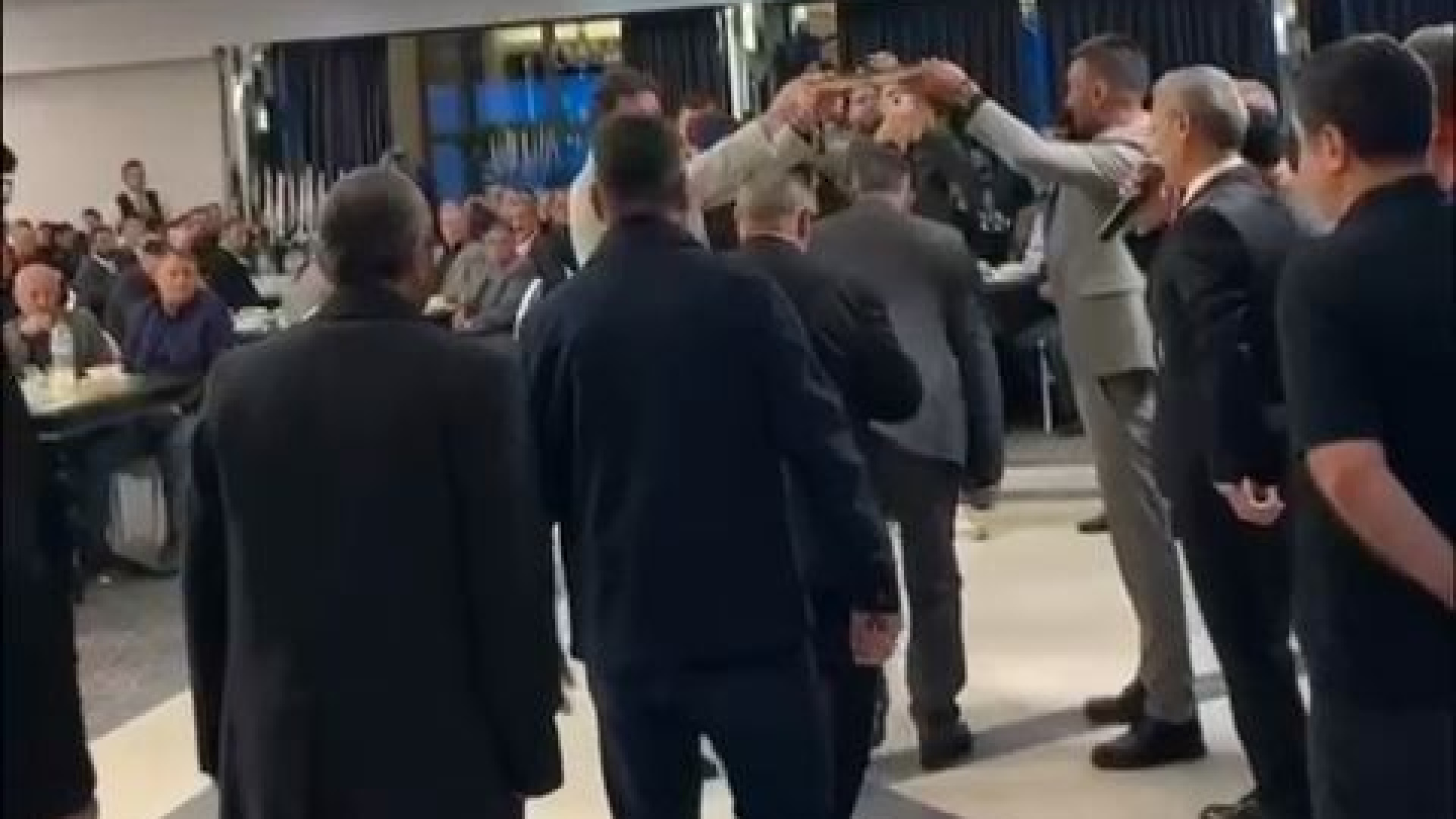 Bursa'da husumetli iki grup, iftarda barıştı | Son dakika haberleri