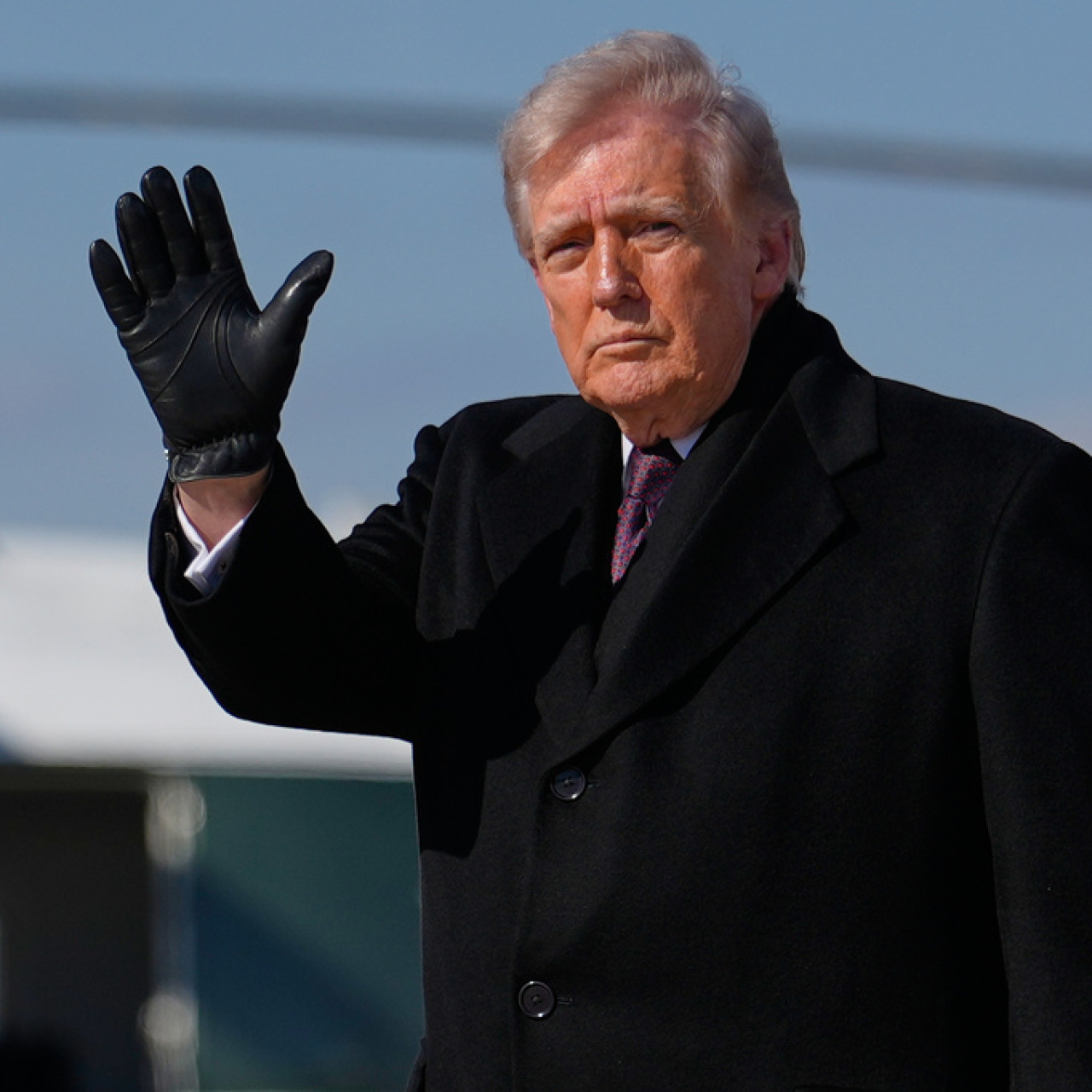 Trump'tan İran'a Katar uyarısı!