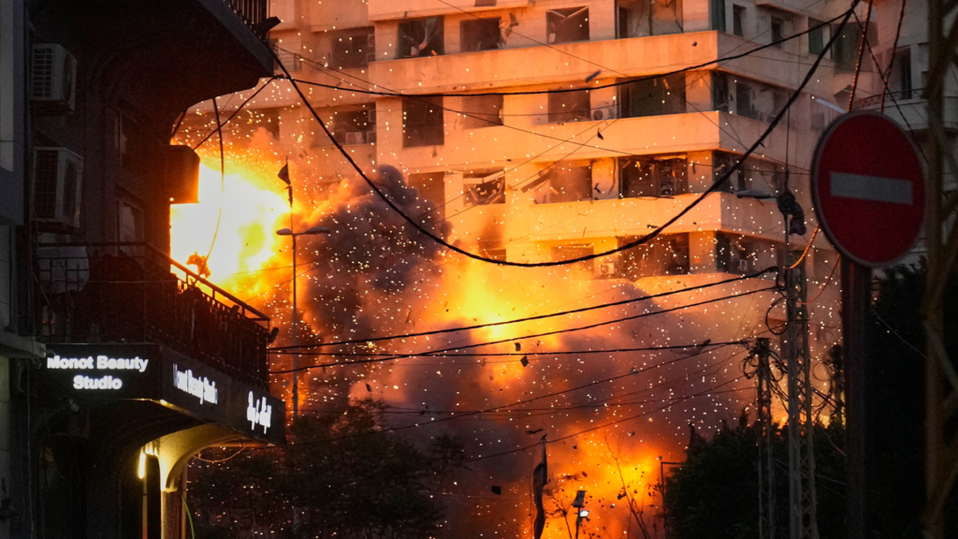 ABD-İsrail-İran Savaşı 20. Gününde: Körfez'de Enerji Tesisleri Vuruldu, Bölge Ülkeleri Alarmda
