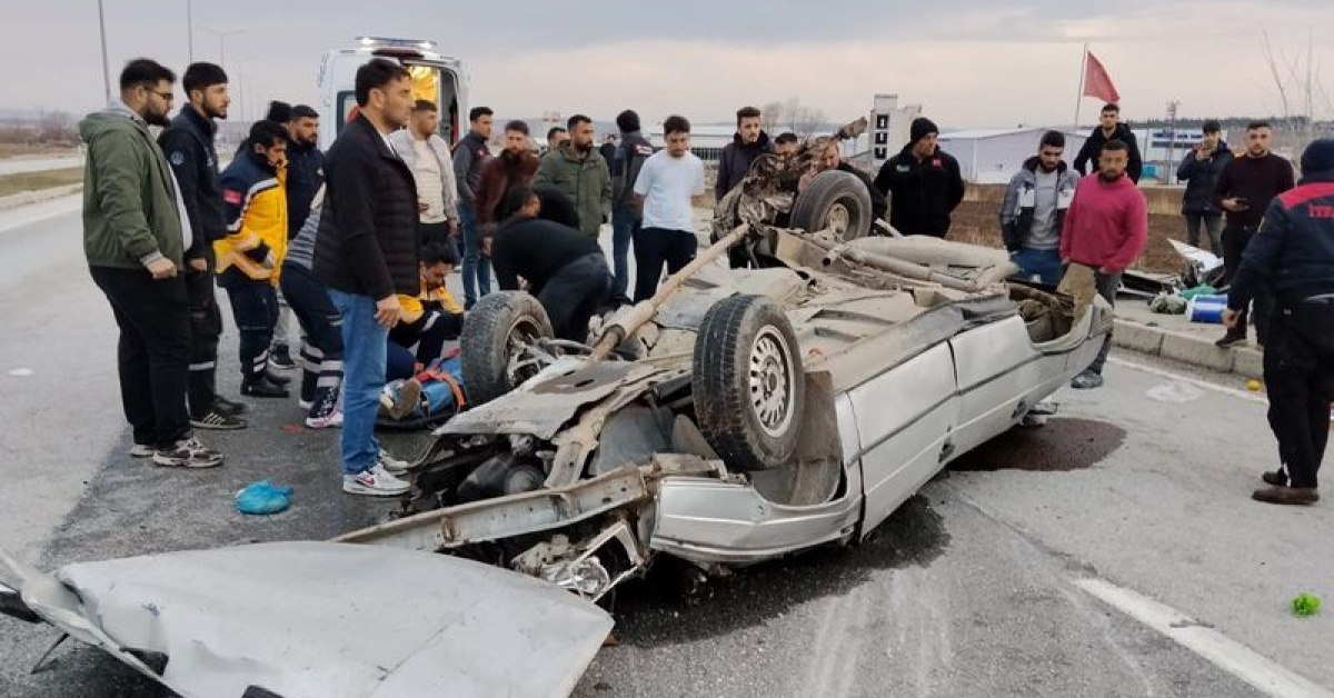 Çorum'daotomobil kazası, sürücü hayatını kaybetti