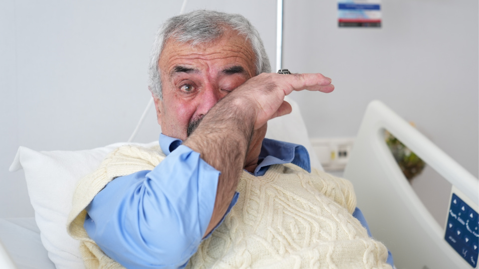 4 yıl süren hıçkırık! Ne uyuyabiliyor ne de yemek yiyebiliyordu