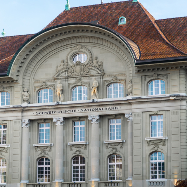 İsviçre Merkez Bankası politika faizini sabit tuttu