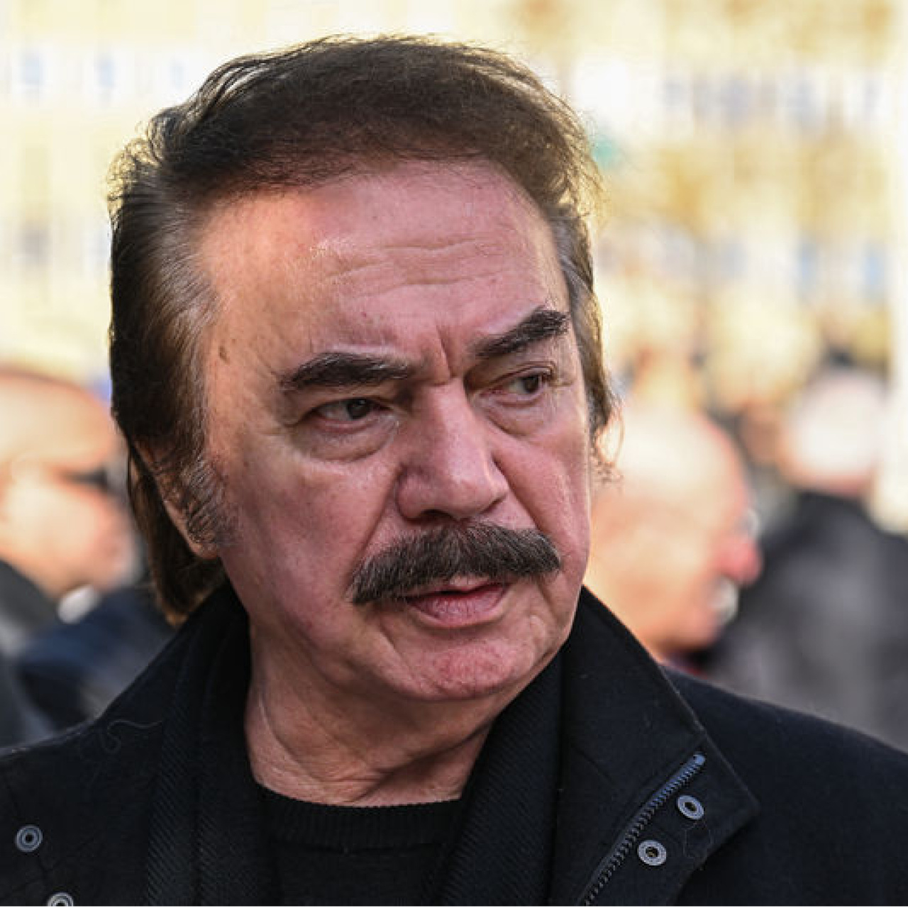 Orhan Gencebay taburcu edildi