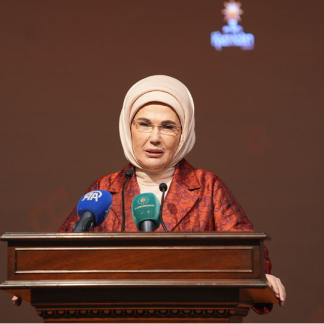 Emine Erdoğan: Ramazan Bayramı hayırlar getirsin