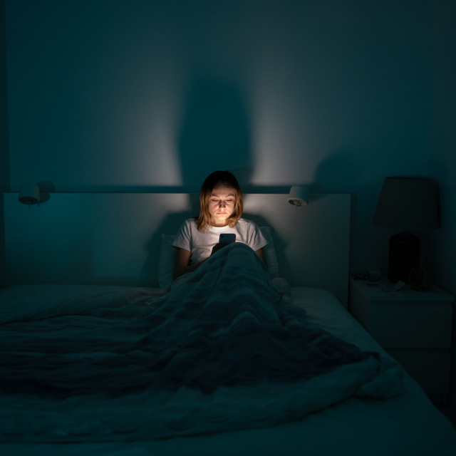 Telefonla uyuyanları neler bekliyor?