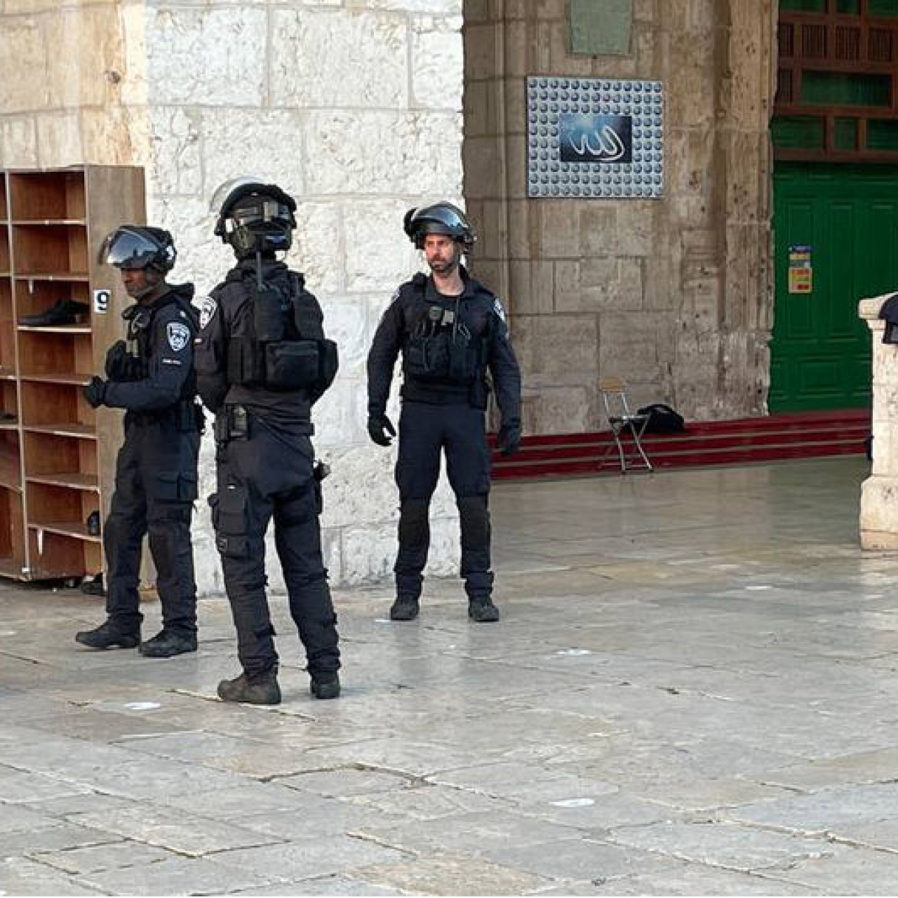 İsrail'den Mescid-i Aksa'da namaz kılmak isteyenlere müdahale
