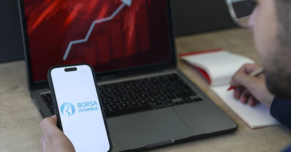 İstanbul'daki borsa yatırımcıları 4 trilyon lira portföy değerine ulaştı