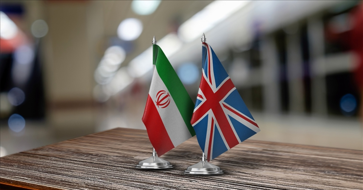 İran Dışişleri Bakanı İngiltere'yeuyarı verdi