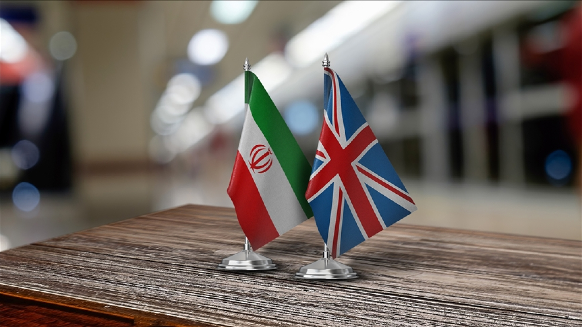 İran'dan İngiltere'ye uyarı: ABD’ye üs sağlanması İran’a saldırıya katılım sayılır | Dış Haberler