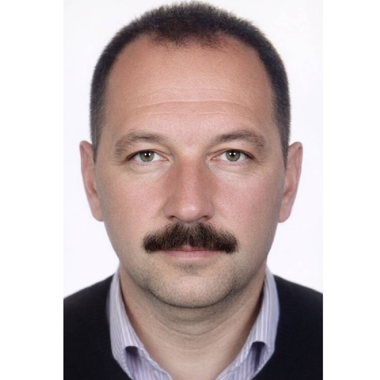 Ölmeden önce yolcuları kurtardı