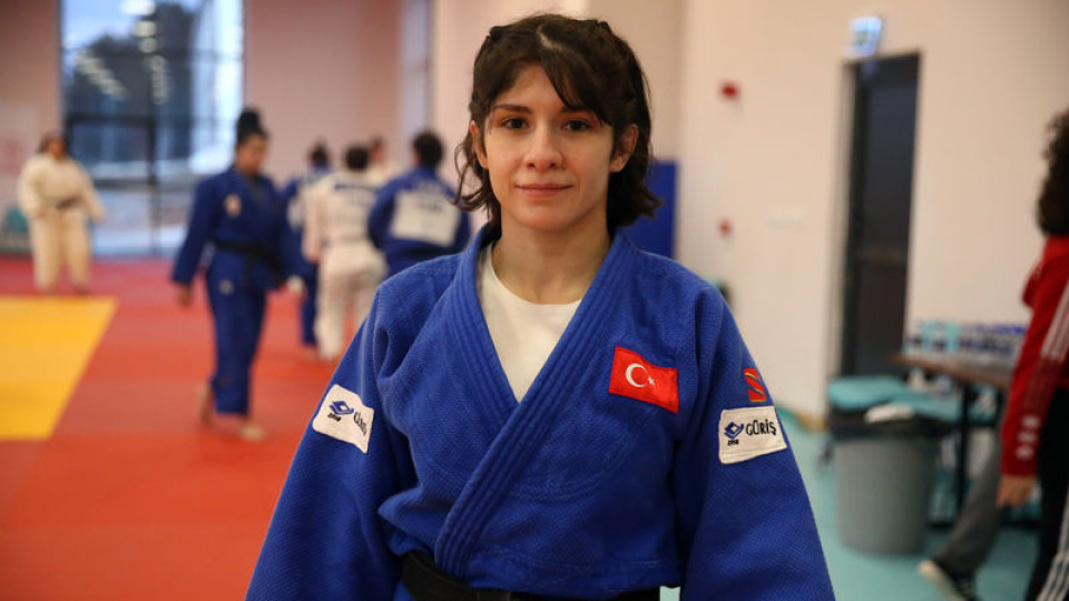 Tuğçe Beder'den altın madalya!