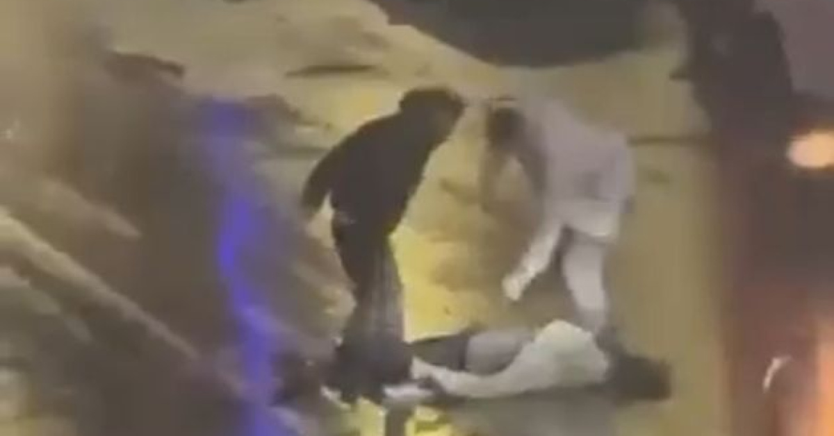 Cadde ortasında darp! Kaçan şüpheliler aranıyor