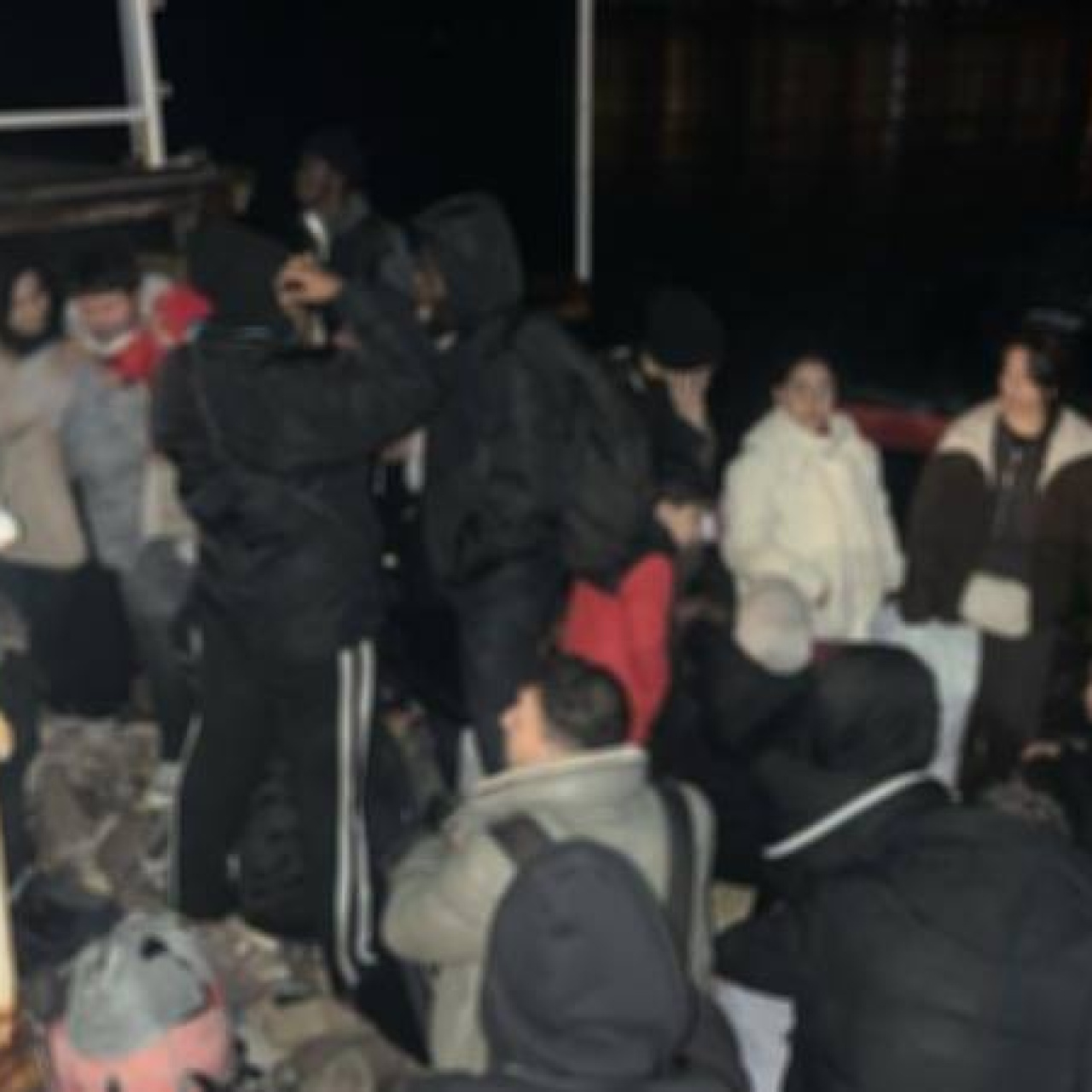 33 düzensiz göçmen yakalandı