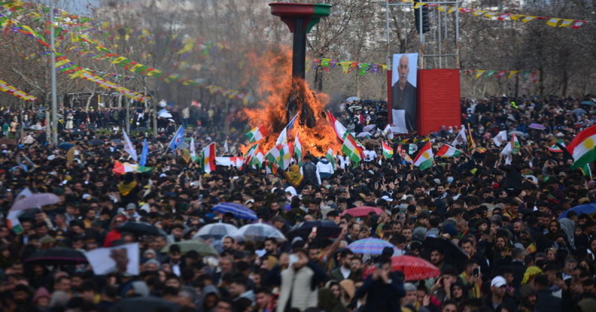 Diyarbakır'da Nevruz Kutlamaları Başladı