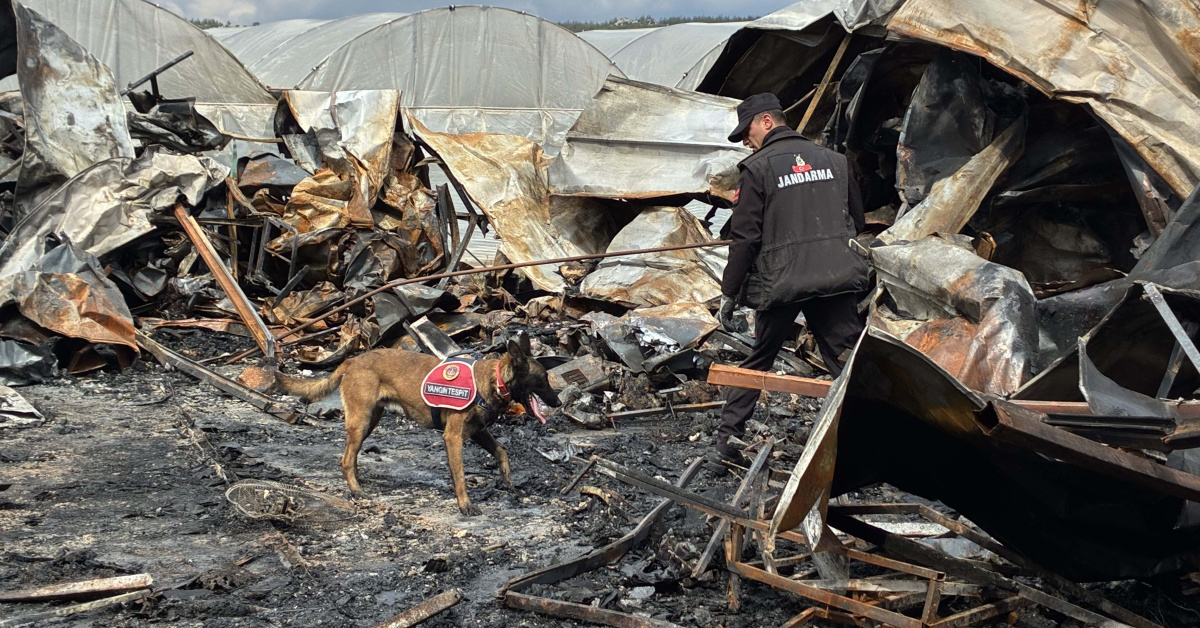 Antalya'daki Yangında Vefat Eden Suriyeli Ailenin Cenazeleri