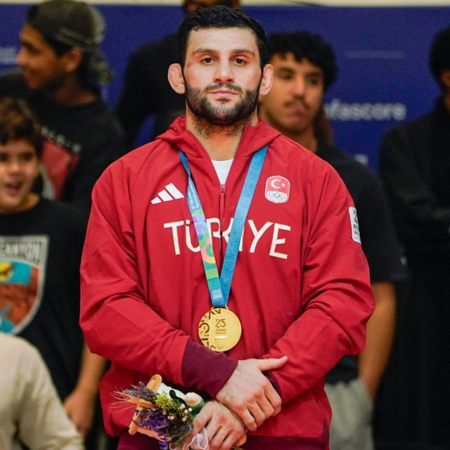 Vedat Albayrak'tan altın madalya!