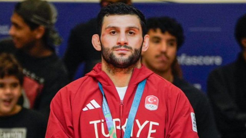 Vedat Albayrak'tan altın madalya!