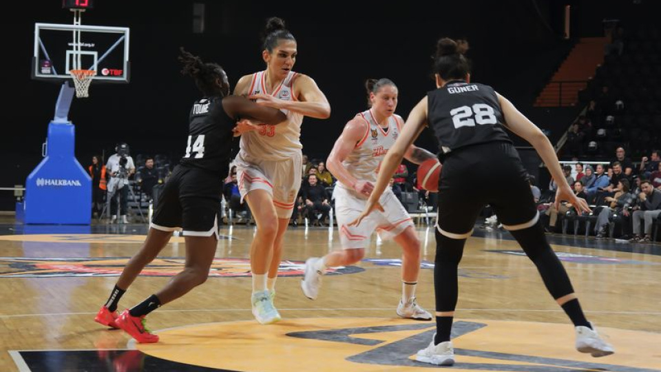 ÇİMSA ÇBK Mersin yarı finalde!