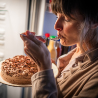 Tatlı krizleri neden hep akşam gelir?