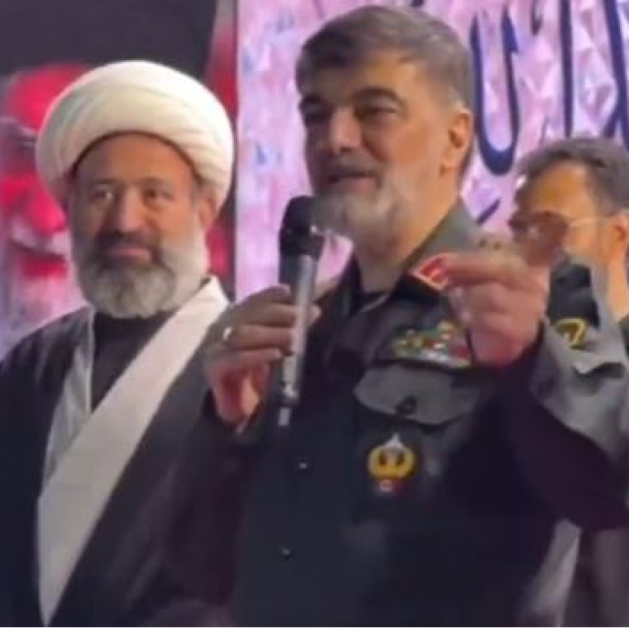 İran'dan AB'ye Grönland çağrısı