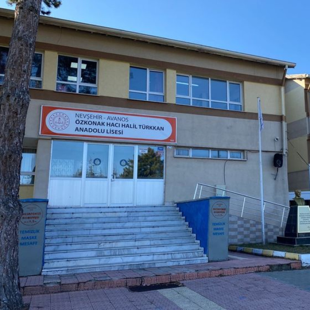 Temizlik görevlisi okulda ölü bulundu