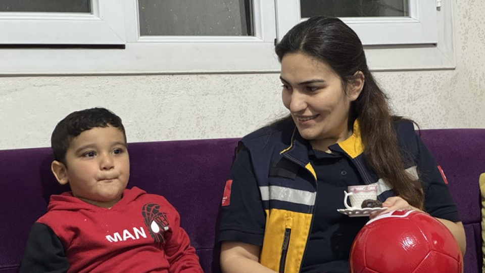 Telefonda Heimlich manevrası hayat kurtardı