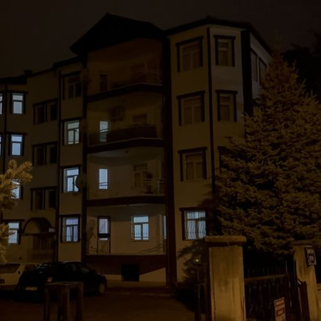 Asansörde zehirlenme şüphesi