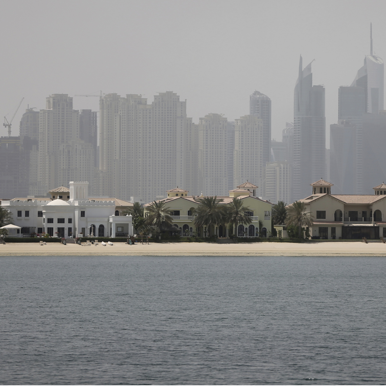 Dubai'de konut satışları düştü