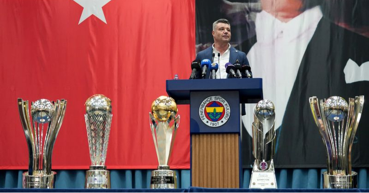 Fenerbahçe Başkanı Sadettin Saran: İnşallah daha fazla kupalar alacağız