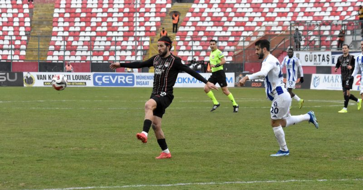 Vanspor FK ve Sarıyer Berabere Kalın