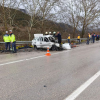 Nişanlı çift kazada can verdi