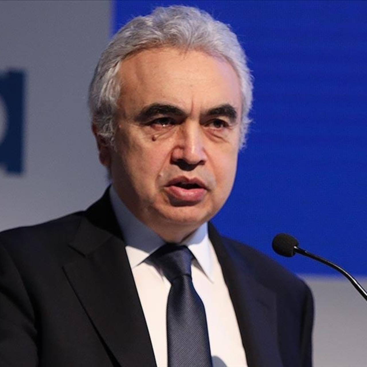 "Gerekirse daha fazla petrol stokunun serbest bırakılması konusunda görüşüyoruz"