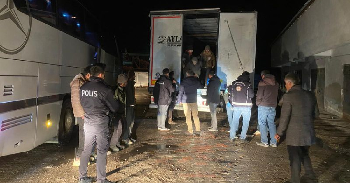 Çankırı'da 75 Afganistan göçmen yakalandı