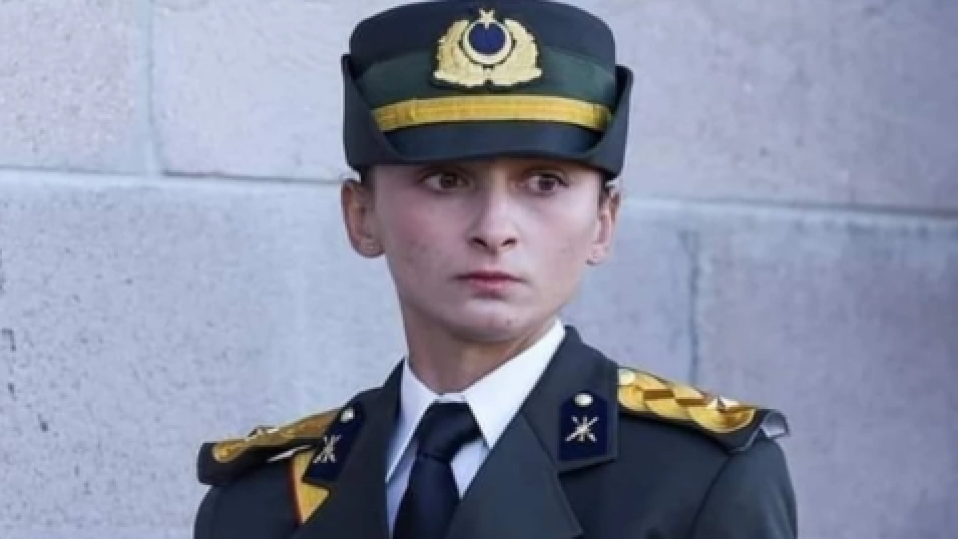 Teğmen Ebru Eroğlu'nun İhraç Davası Reddedildi: Mahkeme 'TSK'nın İtibarına Zarar Verdi' Dedi