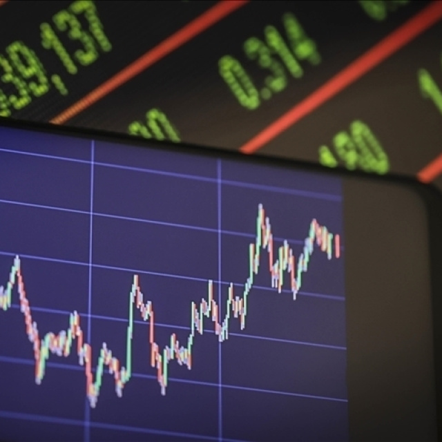 Füzeler Körfez'de, fırtına piyasalarda